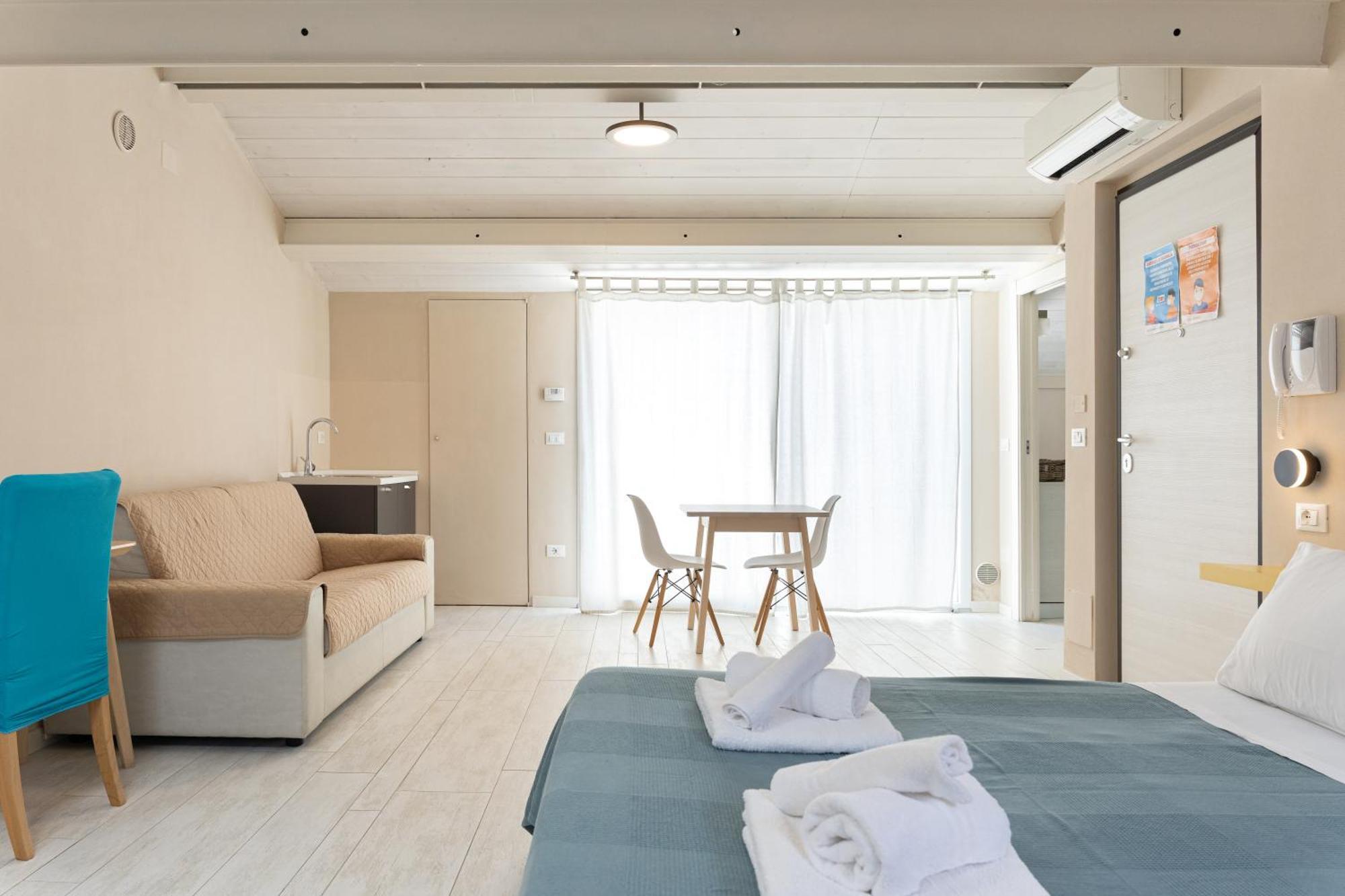Oceano Rooms Термоли Екстериор снимка