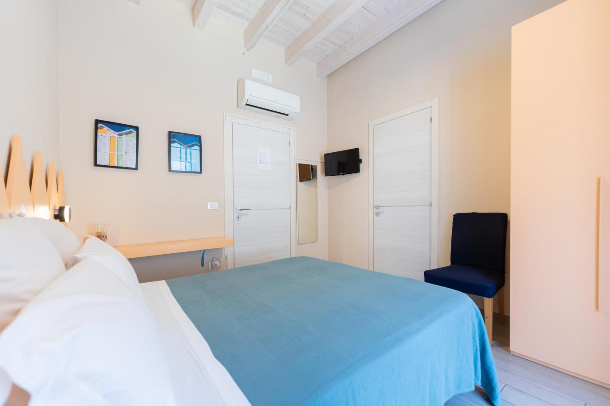 Oceano Rooms Термоли Екстериор снимка