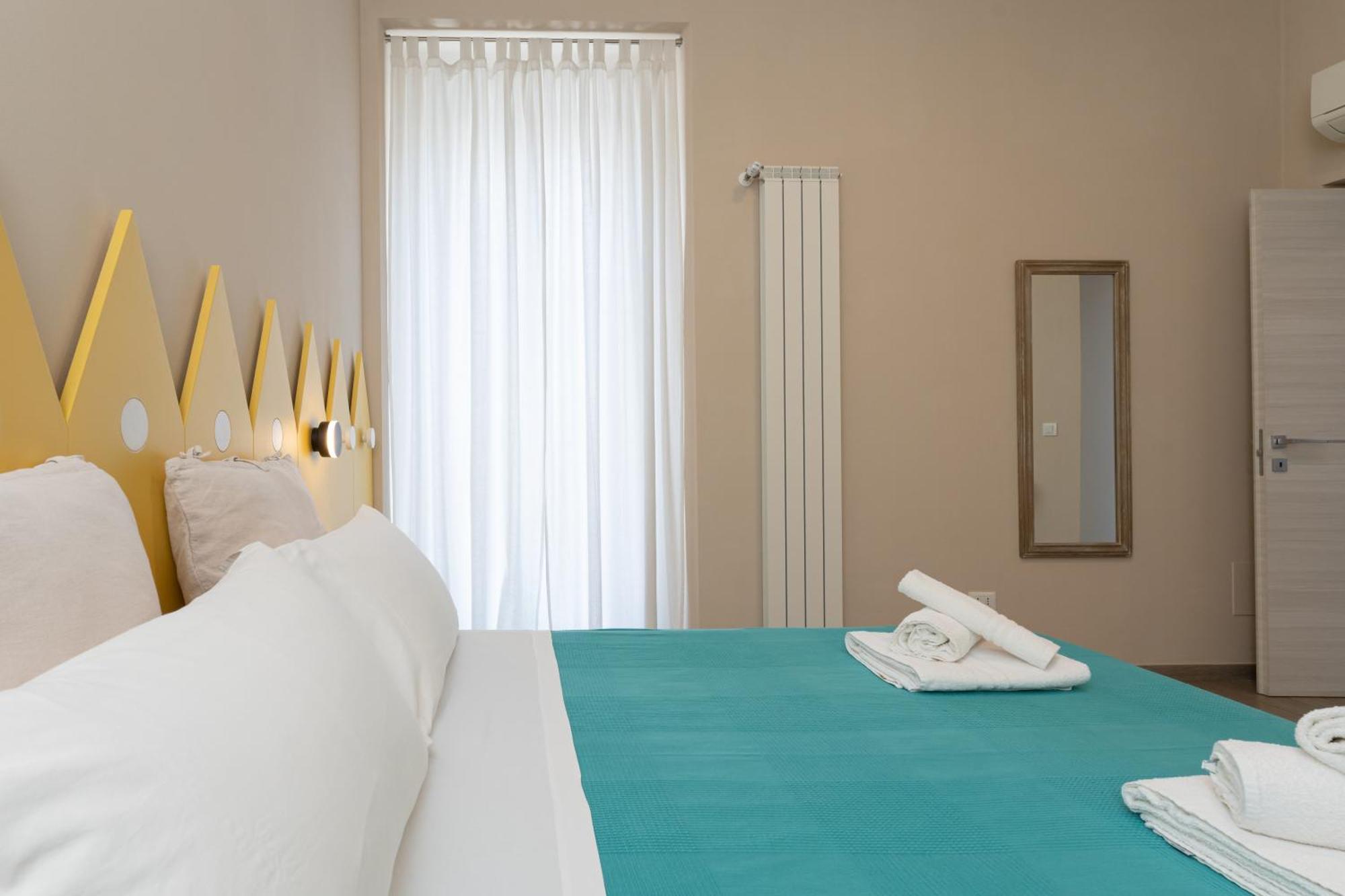 Oceano Rooms Термоли Екстериор снимка